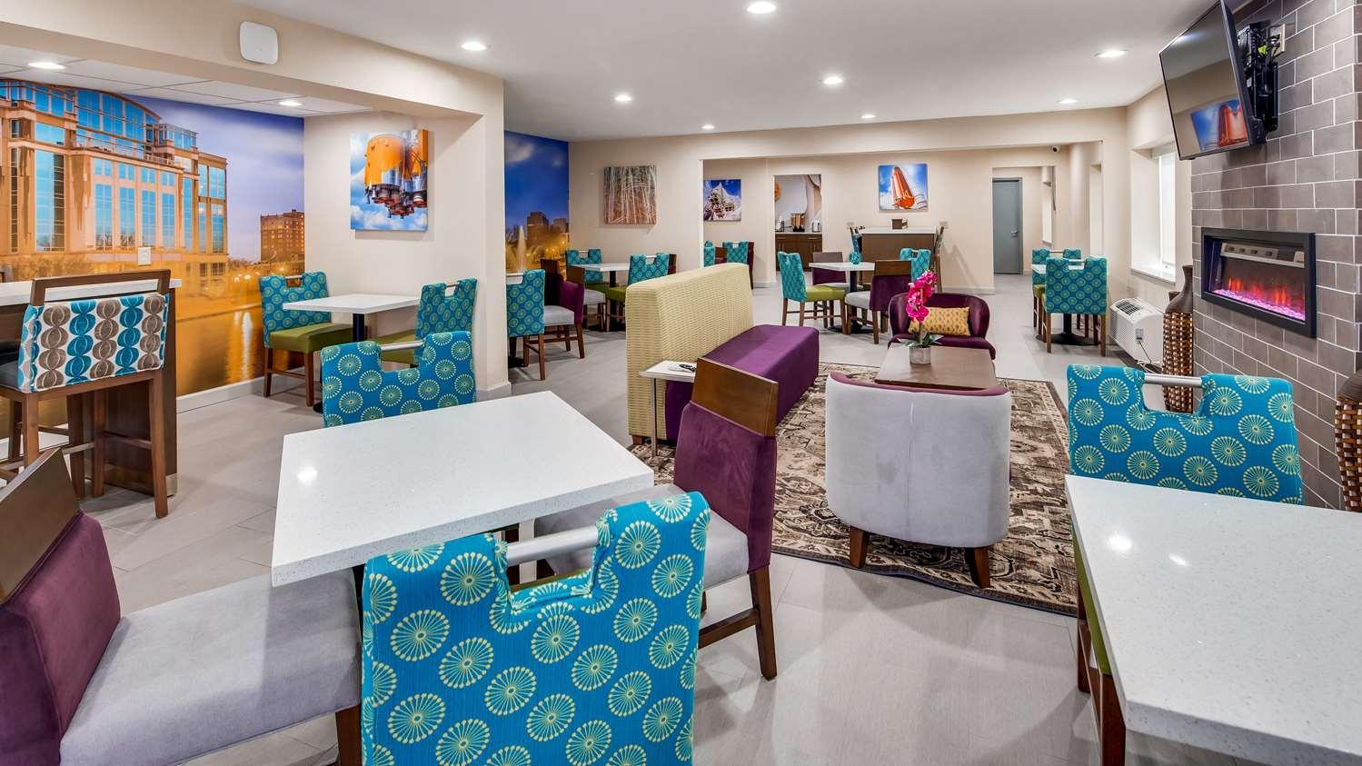 Best Western Huntsville Bagian luar foto