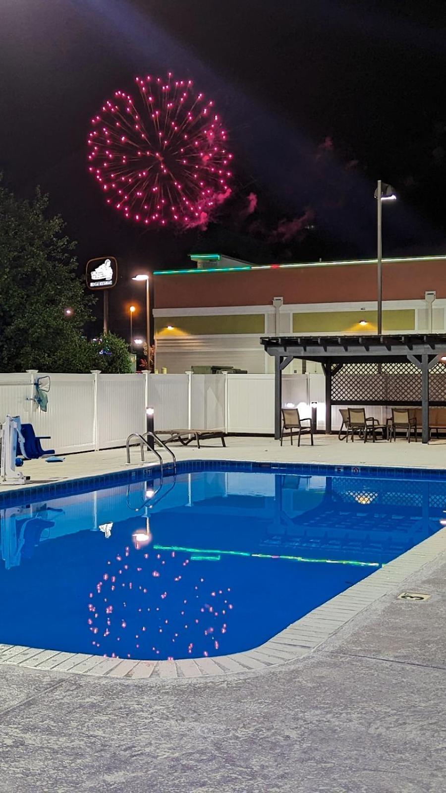 Best Western Huntsville Bagian luar foto